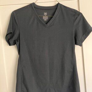 REI short-sleeve base layer - Women's M